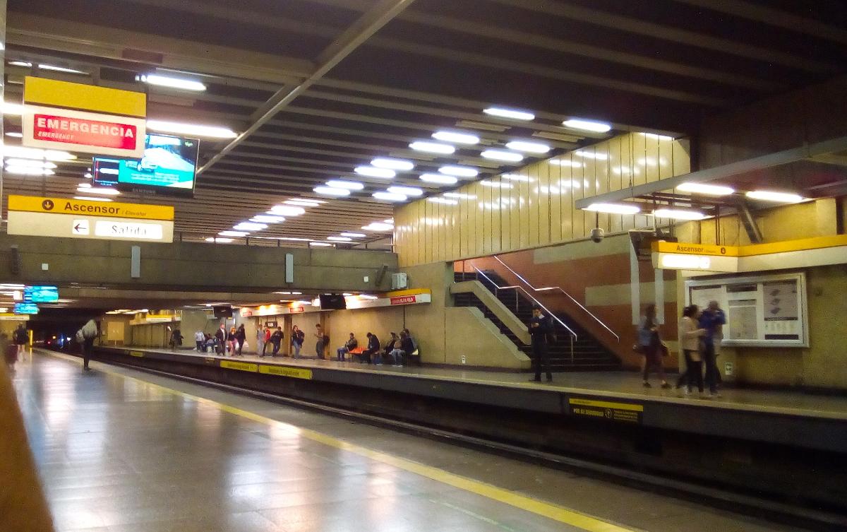 Metrobahnhof El Llano 