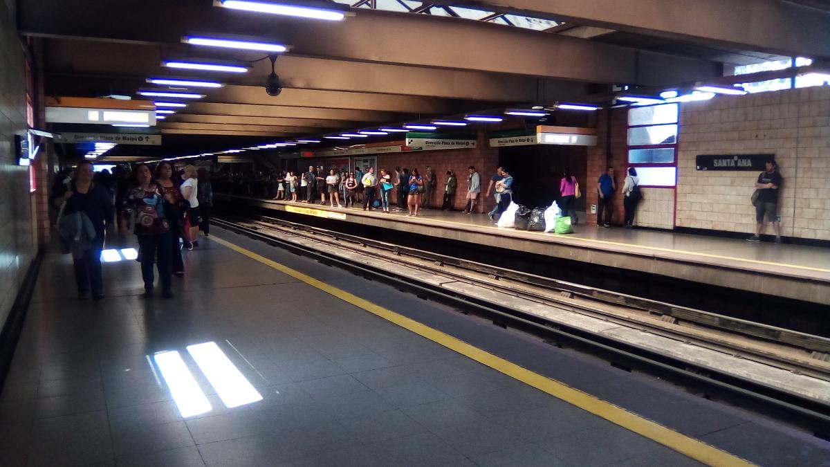 Metrobahnhof Santa Ana 