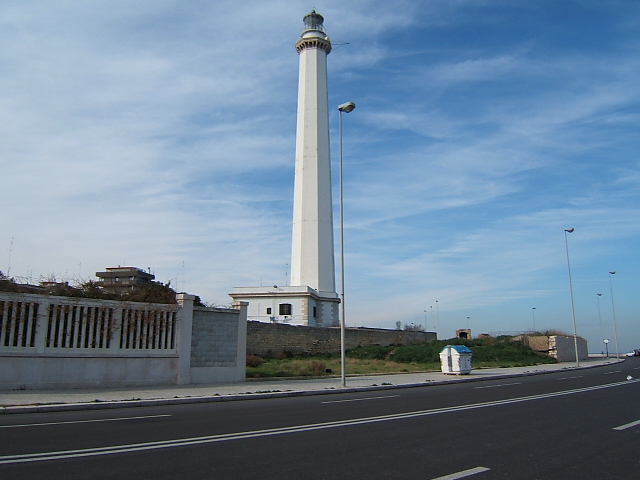 Punt San Cataldo Lighthouse 
