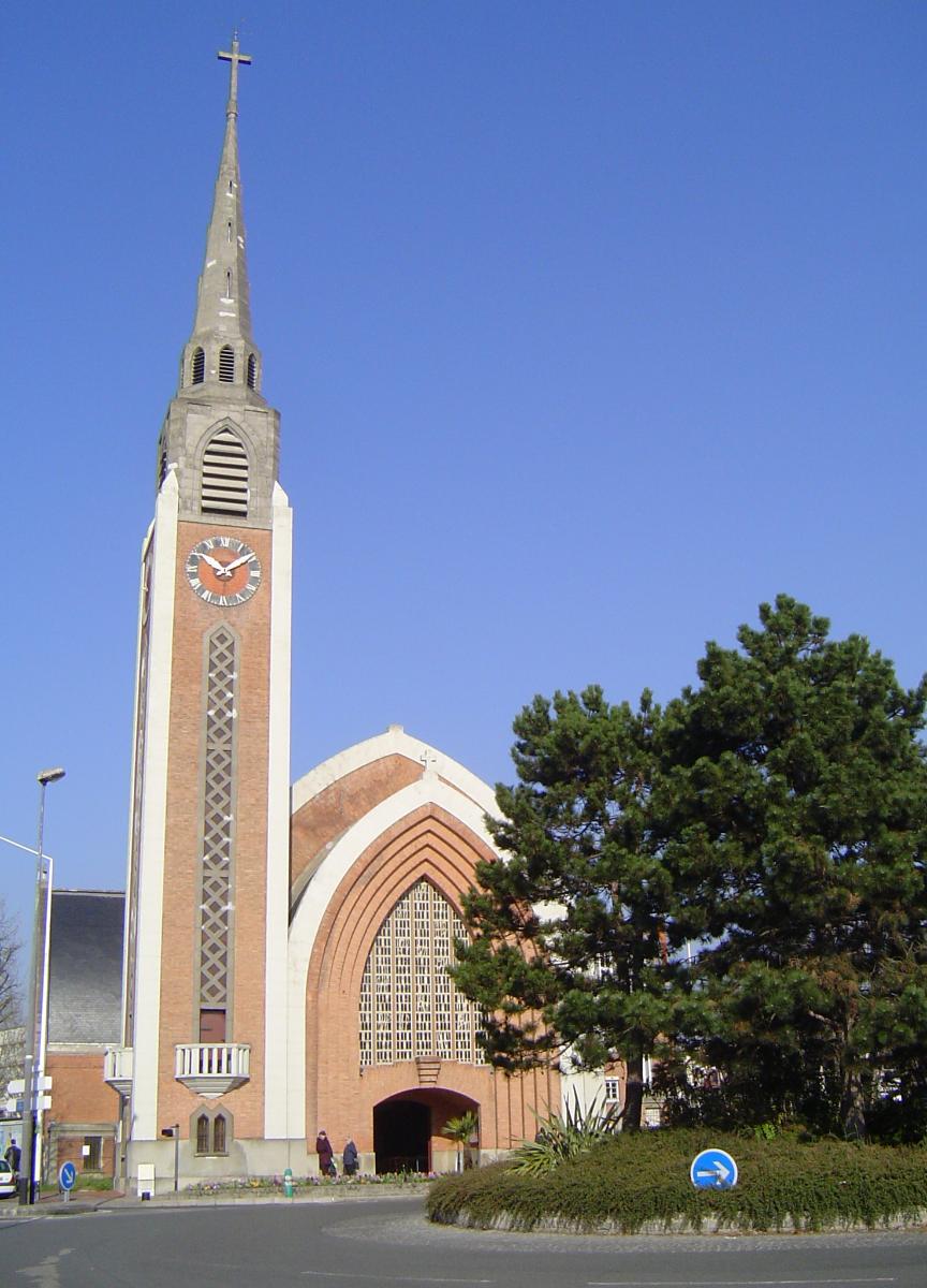 Eglise Saint-Stanislas-des-Blagis 
