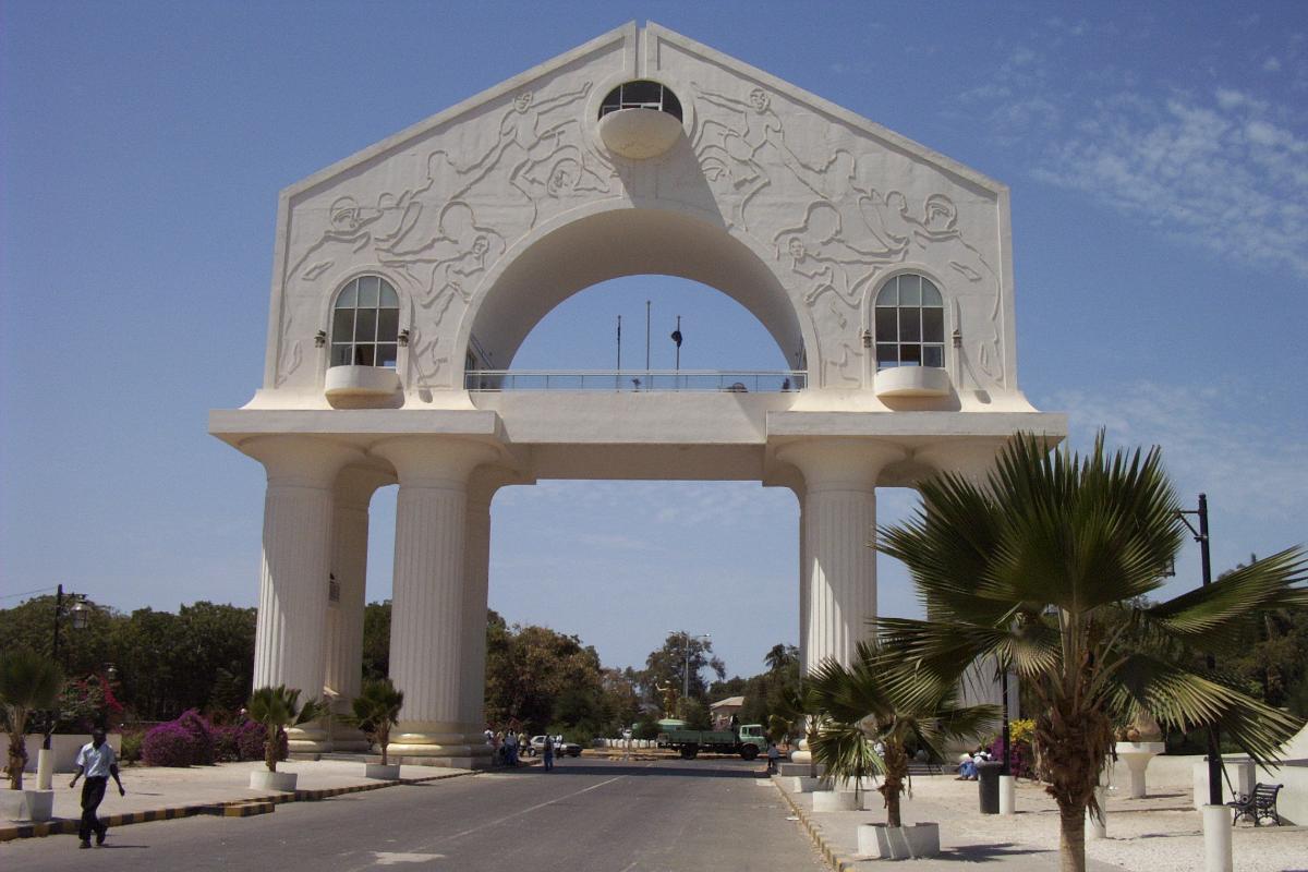 Banjul - Arch 22(photographer: Atamari) 