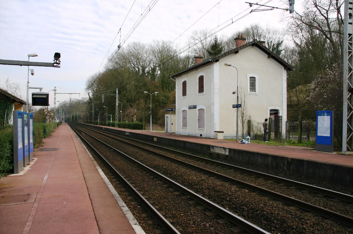 Vosves Railway Station 