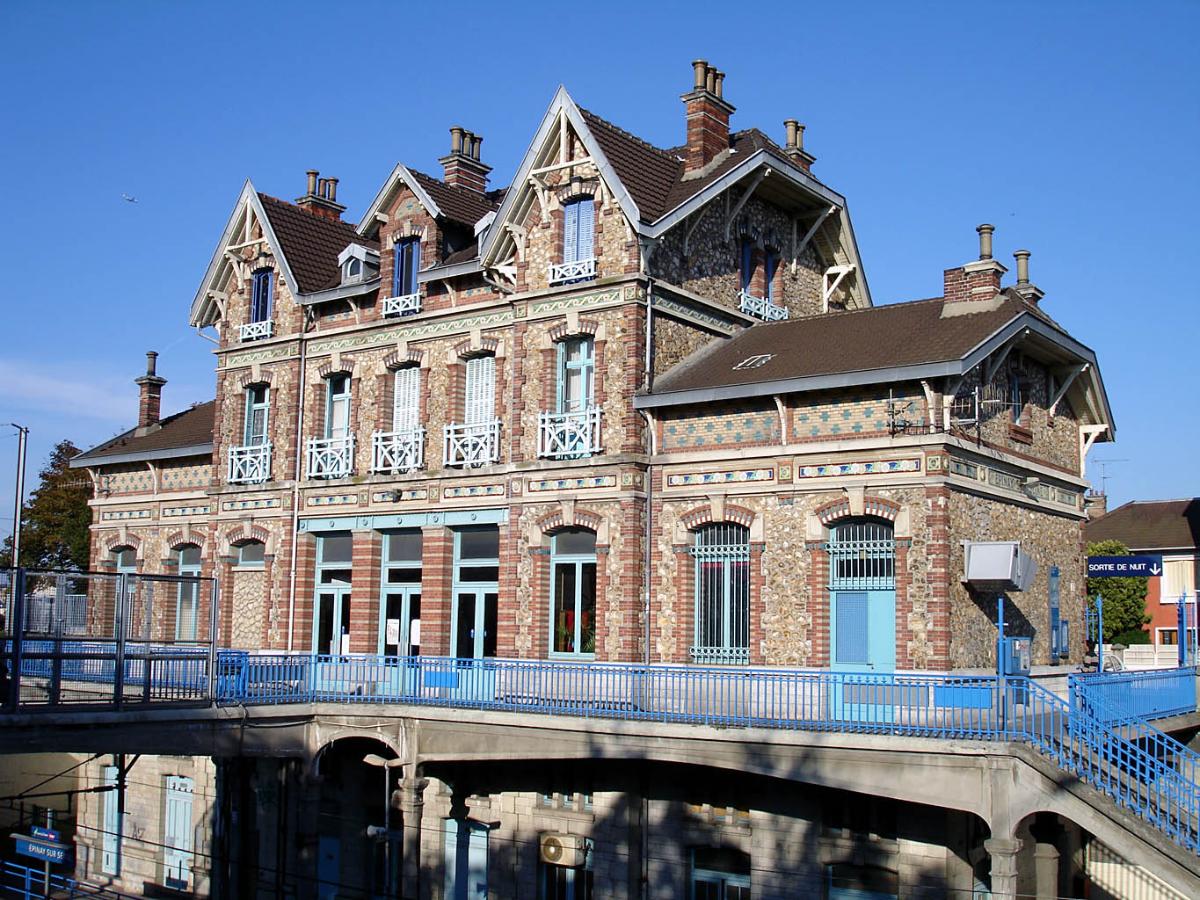 Épinay-sur-Seine Railway Station 