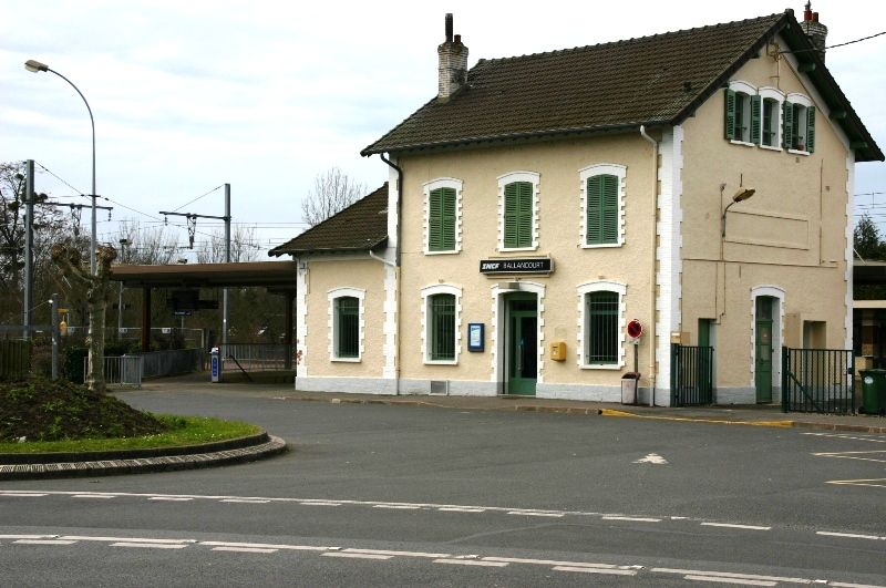 Bahnhof Ballancourt 