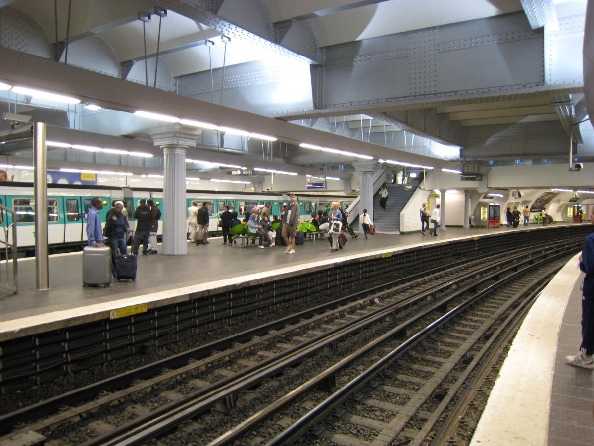 Metro gare de l'est 