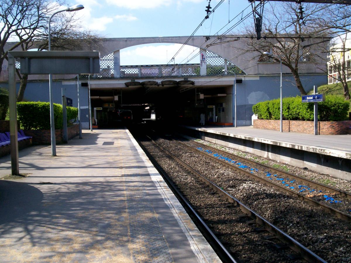 Bahnhof Noisiel 