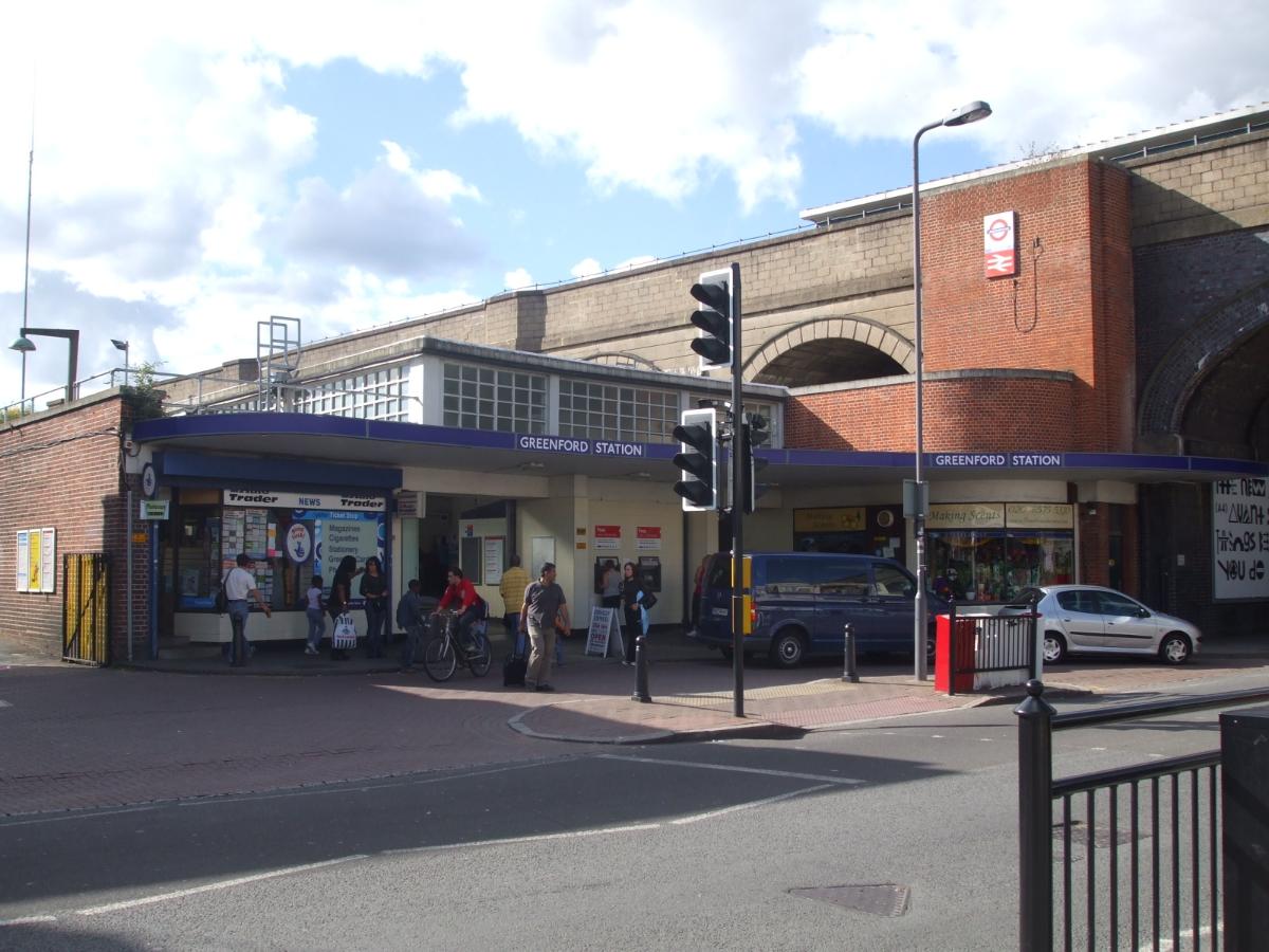 Greenford station, served by both London Underground and First Great Western 