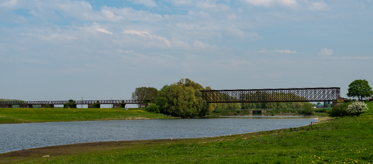 Griethausener Eisenbahnbrücke über den Altrhein 