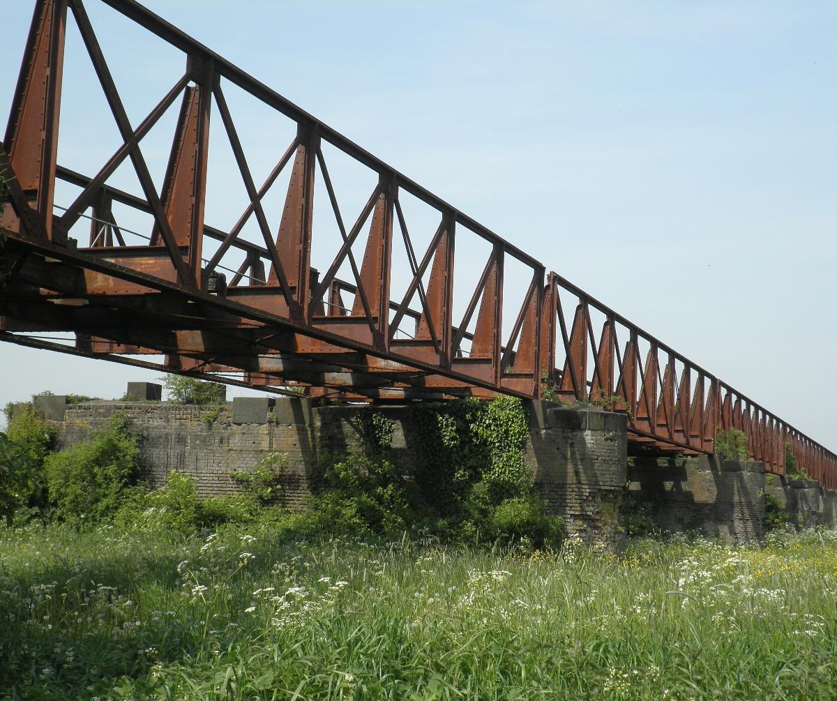 Griethausener Eisenbahnbrücke über den Altrhein 