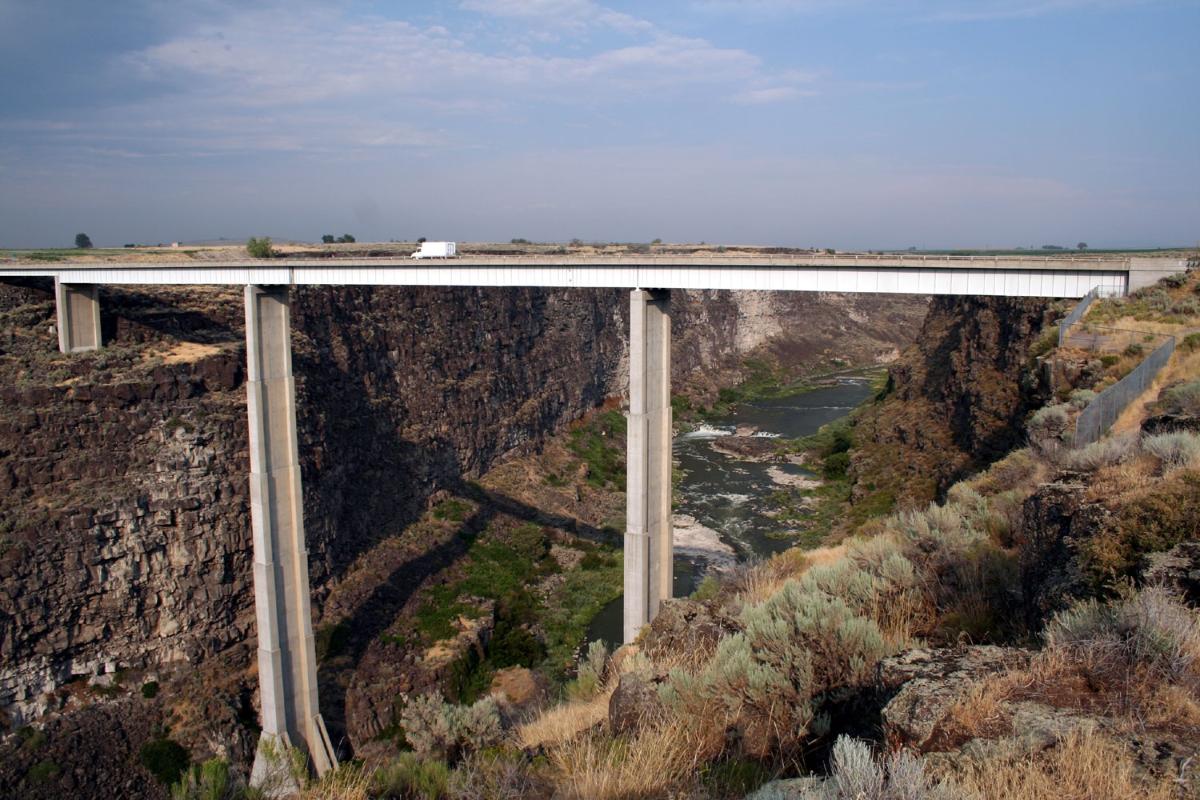 Bridge over Snake River Canyon outside Twin Falls 