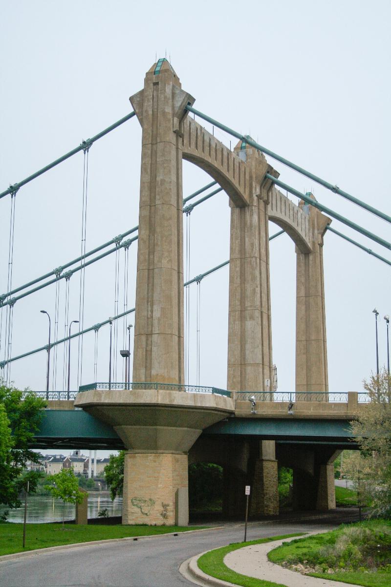 Hennepin Avenue Bridge 