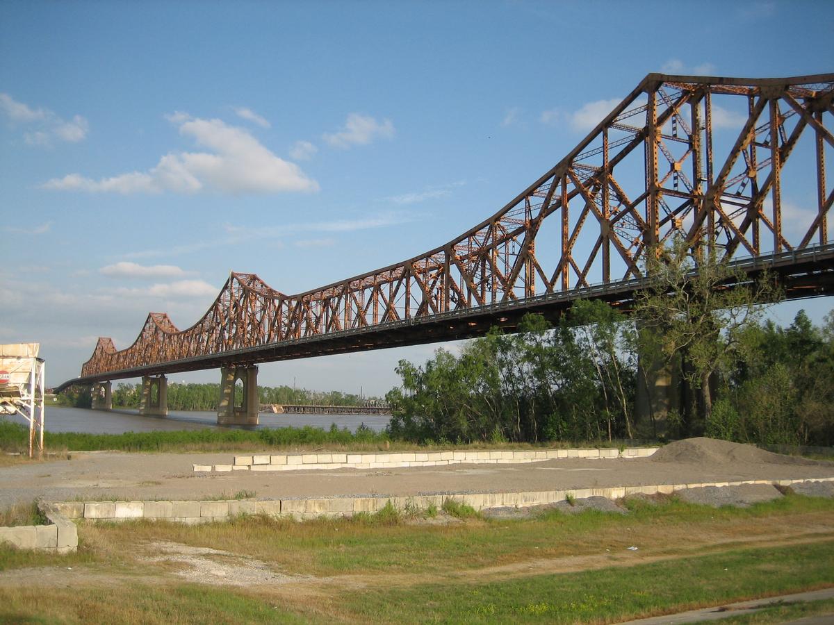 Huey P. Long Bridge 