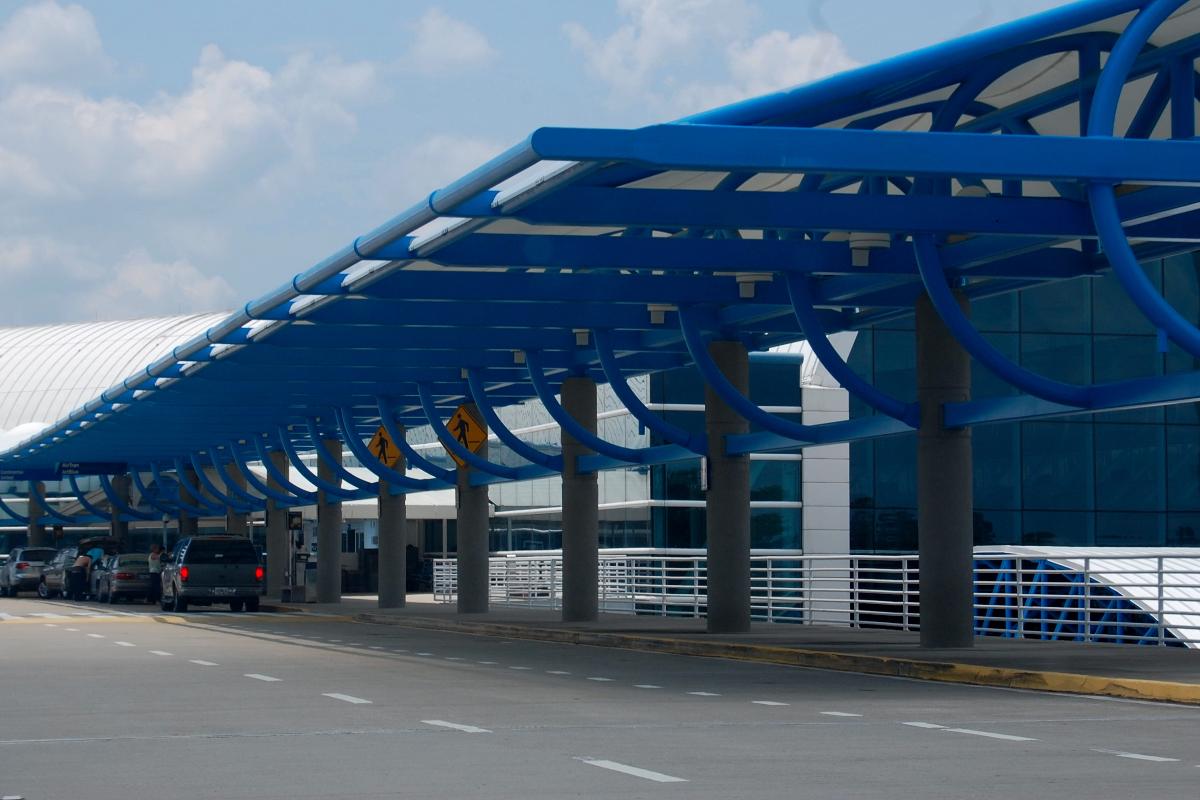 Jacksonville International Airport curbside (departures level) 