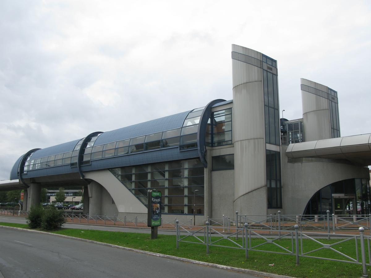 Metrobahnhof Les Prés 