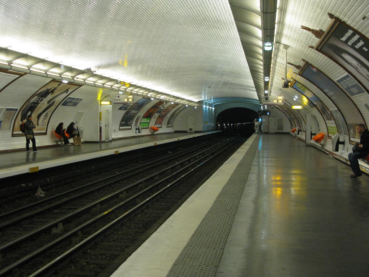Saint-Sébastien - Froissart Metro Station (Paris ( 3 rd )/Paris (11 th ...
