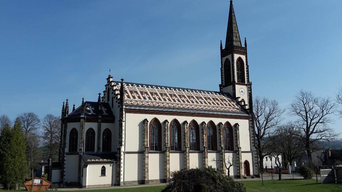 Katholische Pfarrkirche Mariä Himmelfahrt in Leutersdorf 