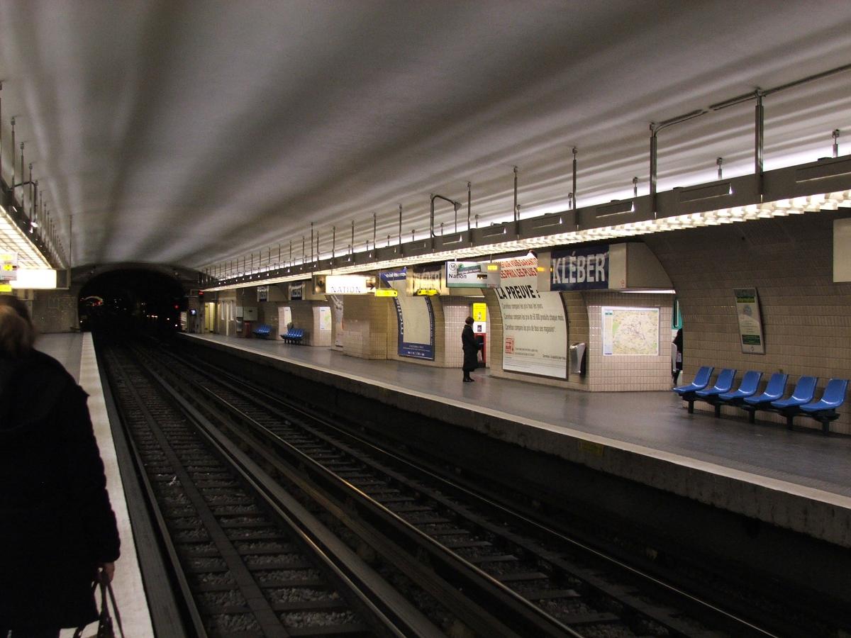 Metrobahnhof Kléber 