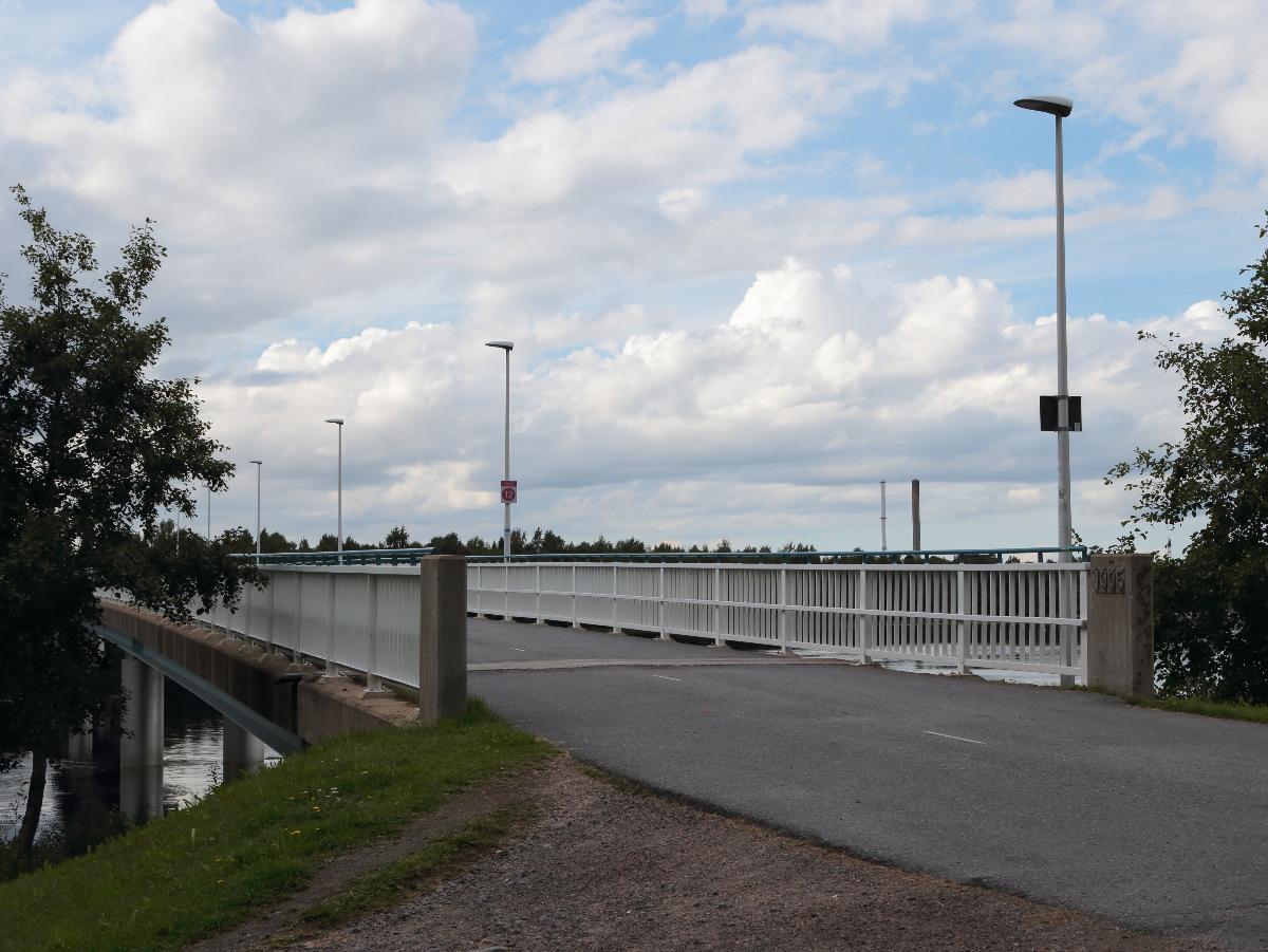 Korkeasaari bridge in Oulu 