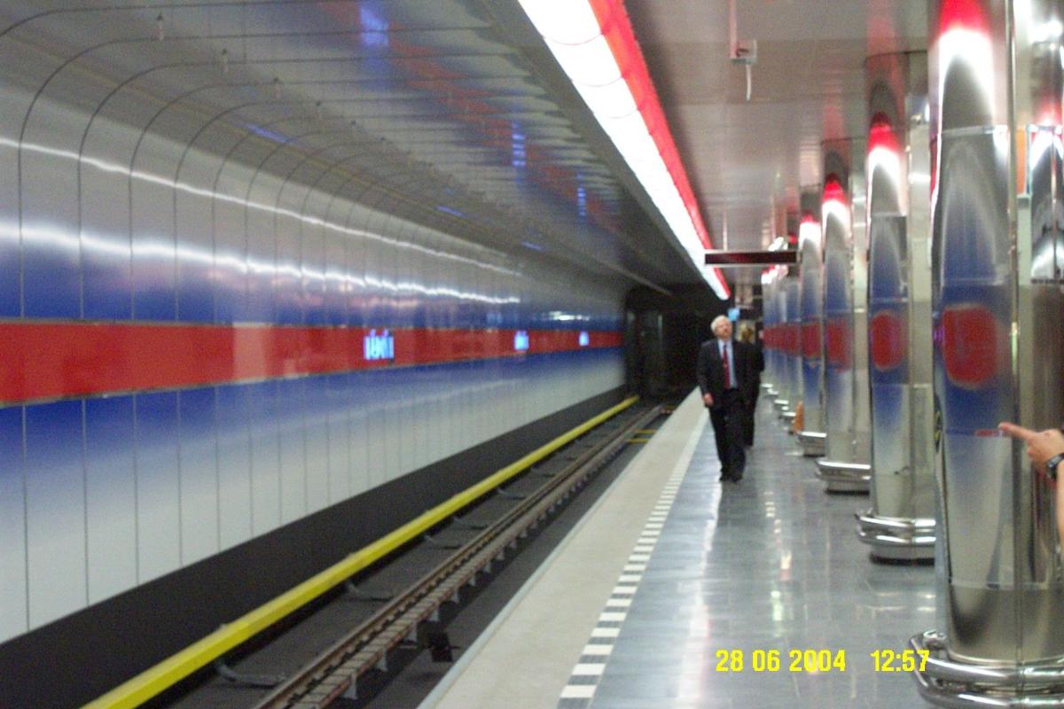 Ládví Metro Station 