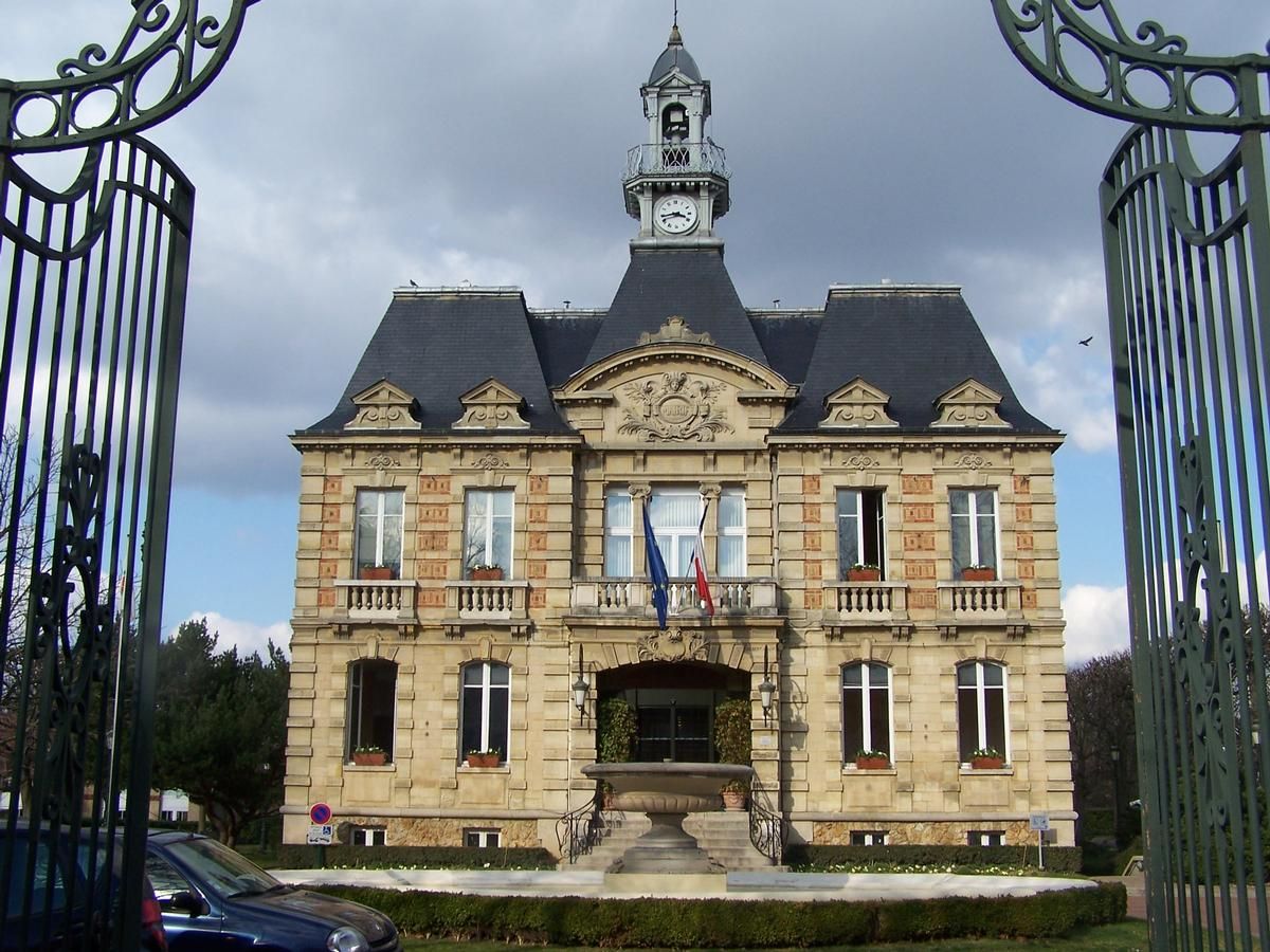 Le Vésinet Town Hall 
