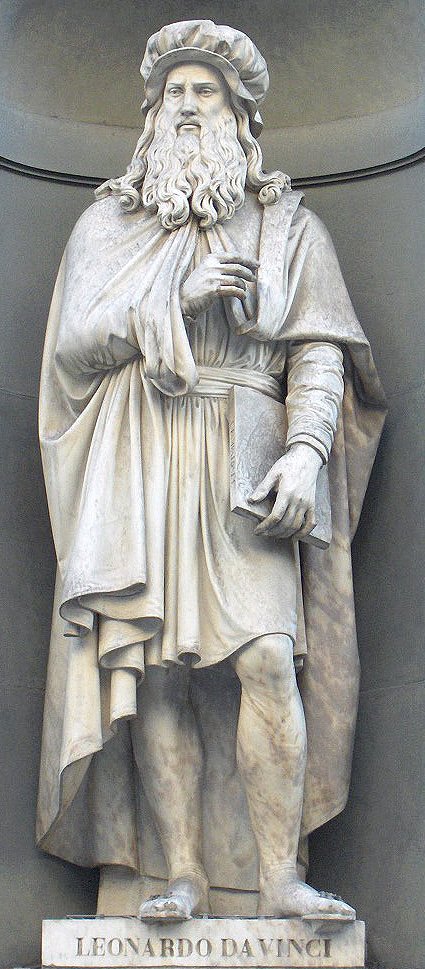 Statue von Leonardo da Vinci an den Uffizien in Florenz 