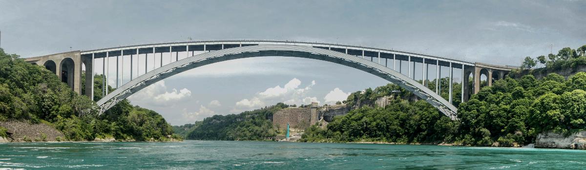 Lewiston–Queenston Bridge seen from the Niagara River gorge 
