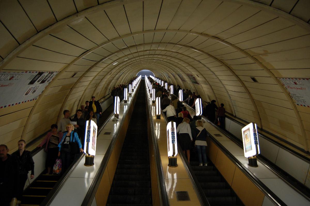 Lukianivska Metro Station 