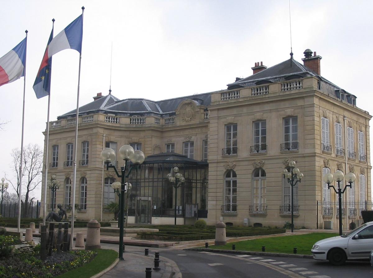 Épinay-sur-Seine Town Hall 