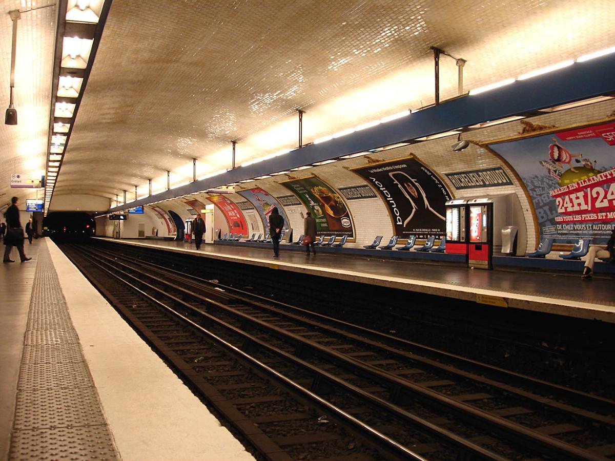 Metrobahnhof Richelieu - Drouot 