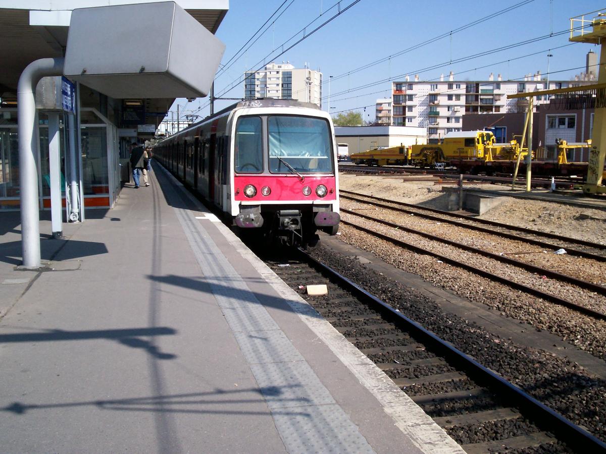 Bahnhof Nanterre - Ville 