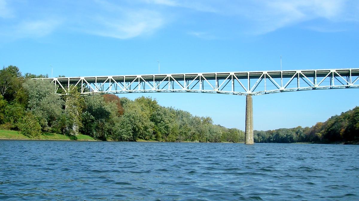 Milford-Montague Bridge over Delaware River 
