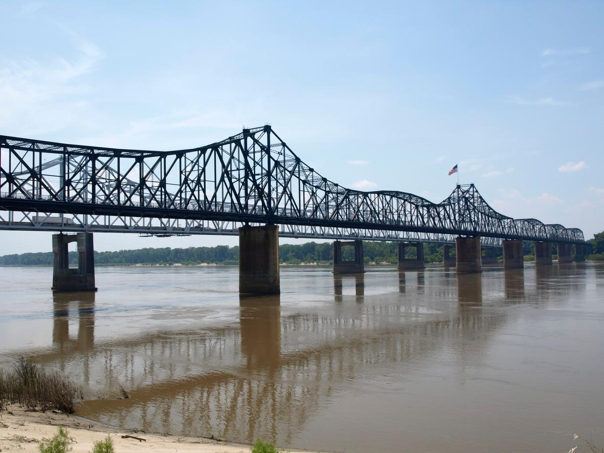 Old Vicksburg Bridge 
