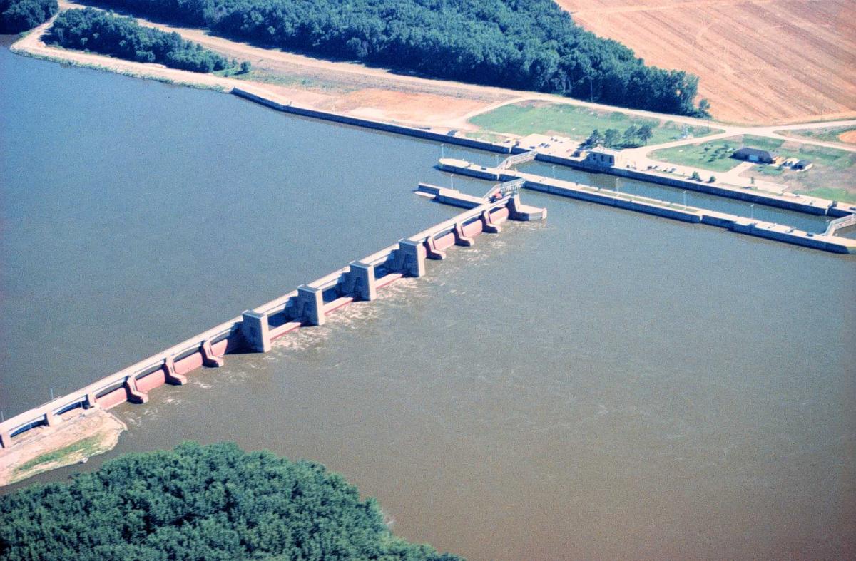 Mississippi River Lock and Dam number 17 near New Boston, Illinois 