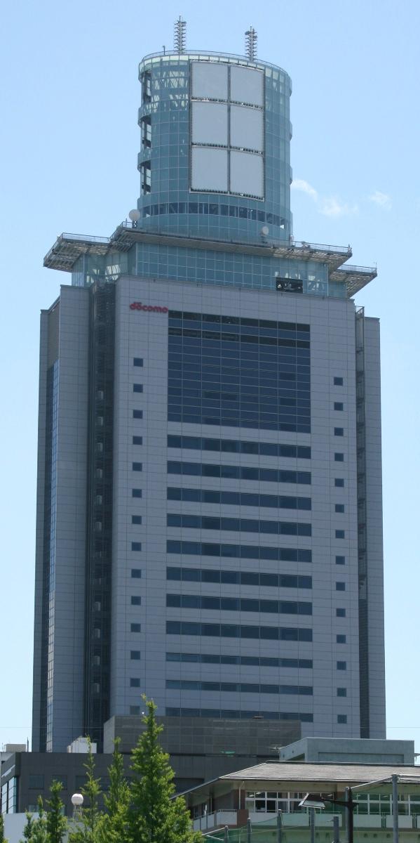 NTT DoCoMo Tōhoku Building in 1-chōme, Kamisugi, Aoba Ward Sendai City, Miyagi The height to top floor is 108.0m (354ft). The height including antenna is 150.0m (492ft), and it is third tallest building in Sendai City after SENDAI TRUST TOWER (180.0m (591m)), Sumitomo Life Sendai Central Building (SS30, 172.0m (564ft)). Taken from near Kamisugi 1-chōme intersection, about 740m (810yd) north of this building
