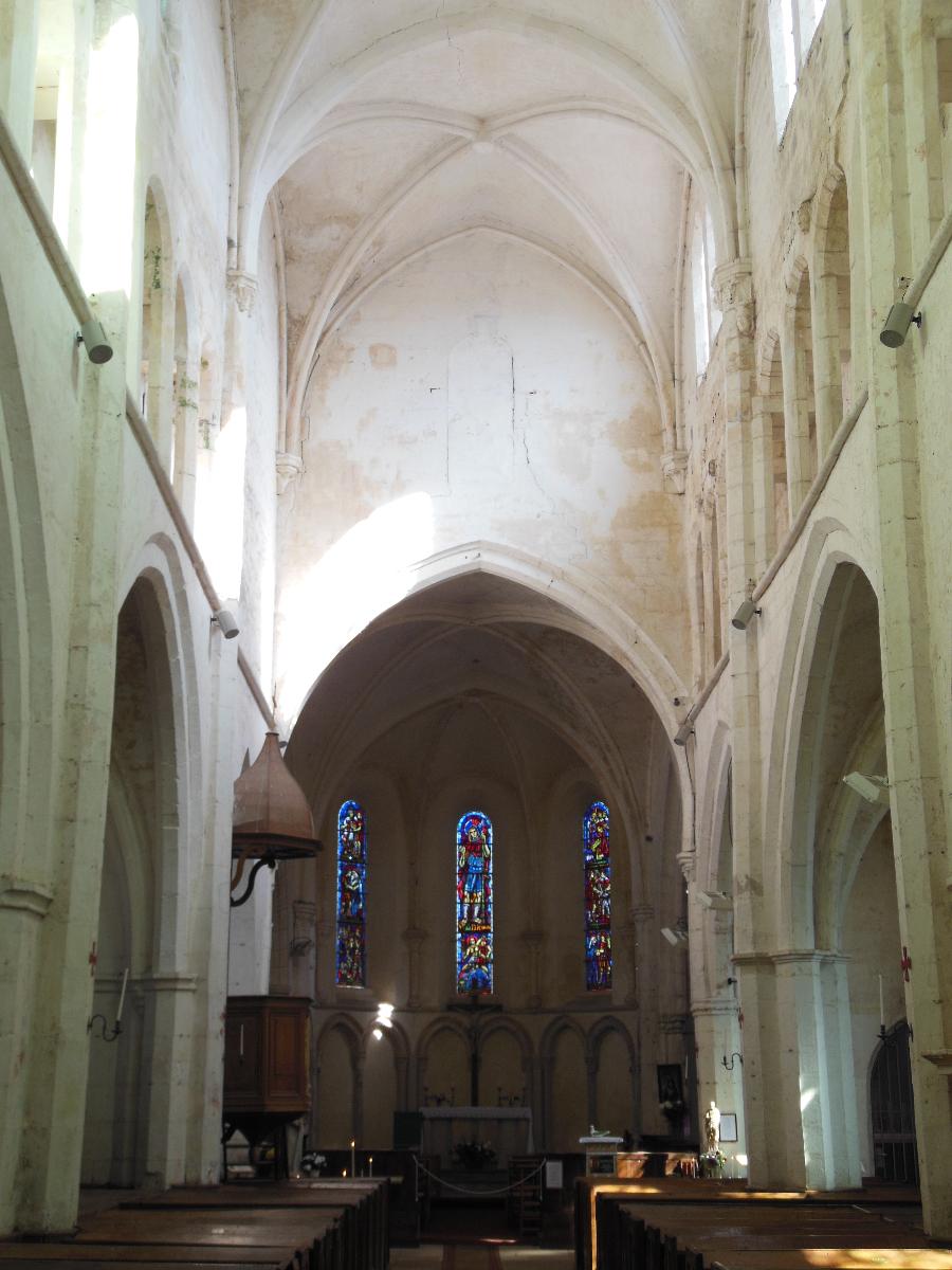 Église Saint-Adrien de Mailly-le-Château 