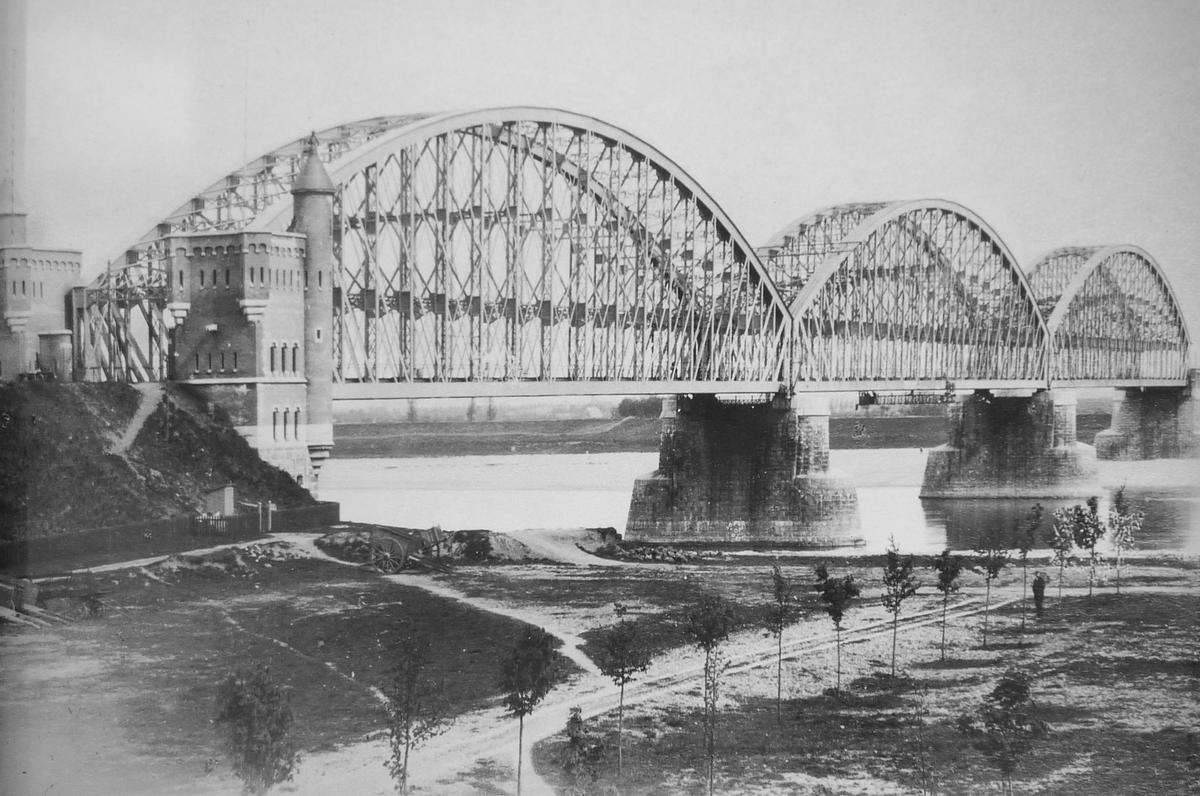 Eisenbahnbrücke Nimwegen 