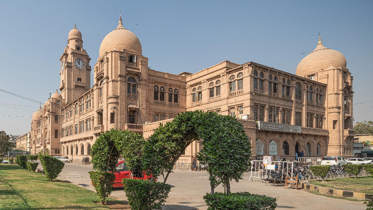 Karachi Municipal Corporation Building 
