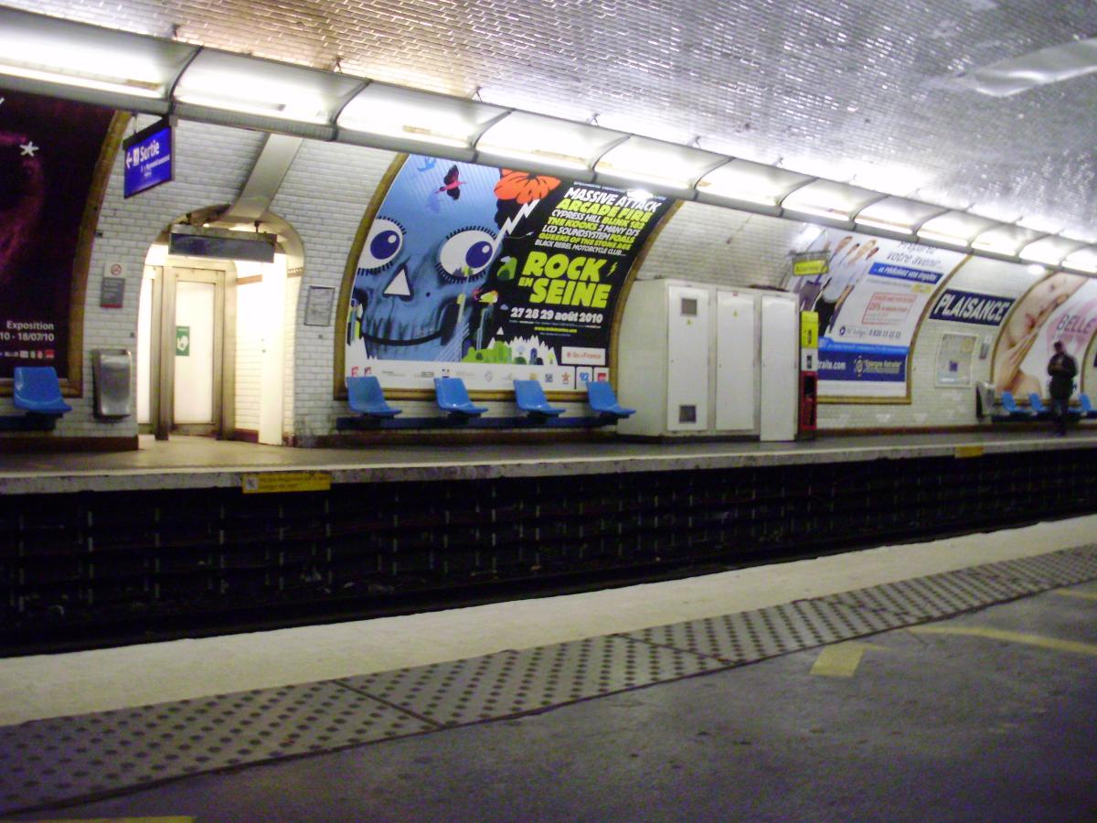 Metrobahnhof Plaisance 