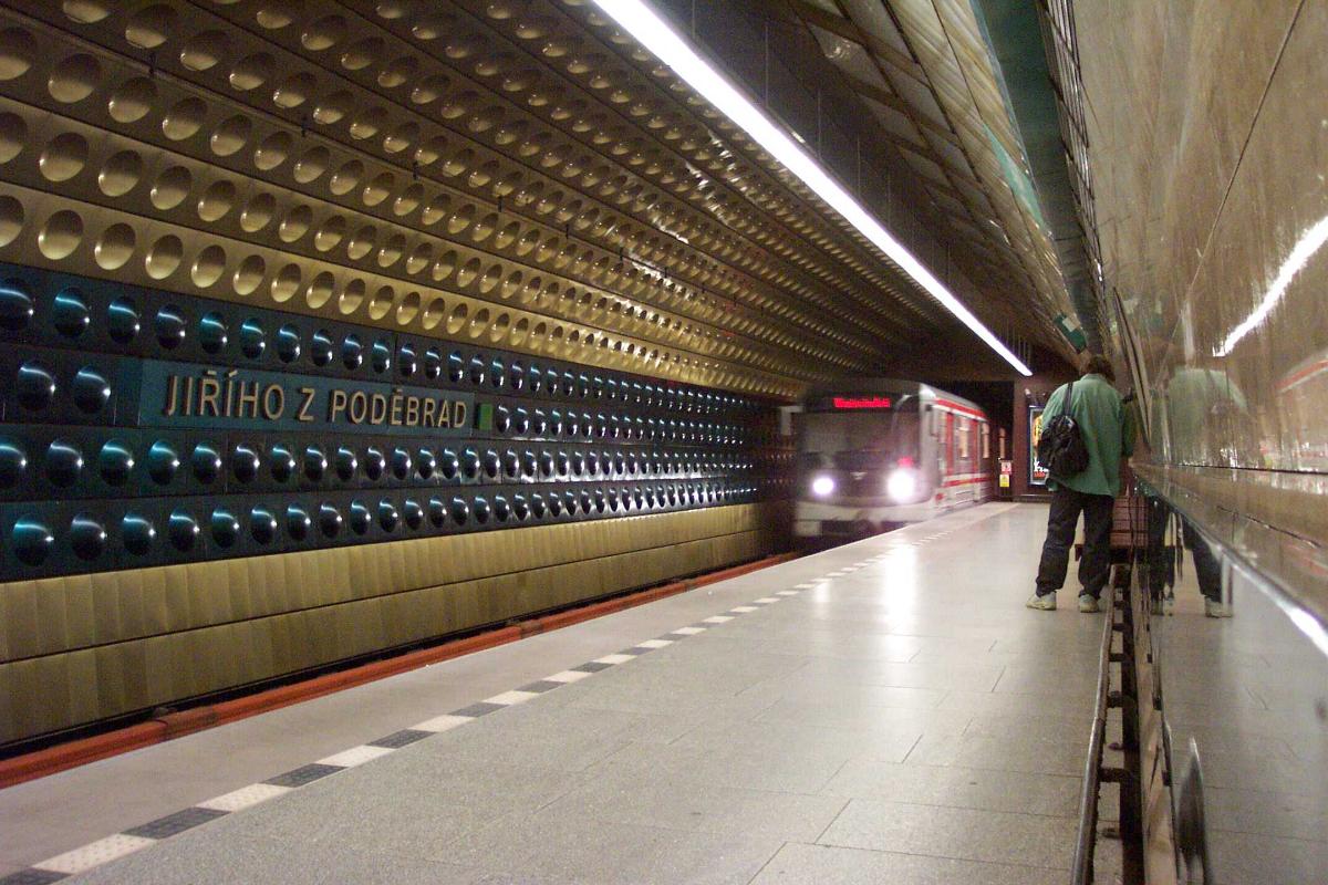 Station de métro Jirího z Podebrad 