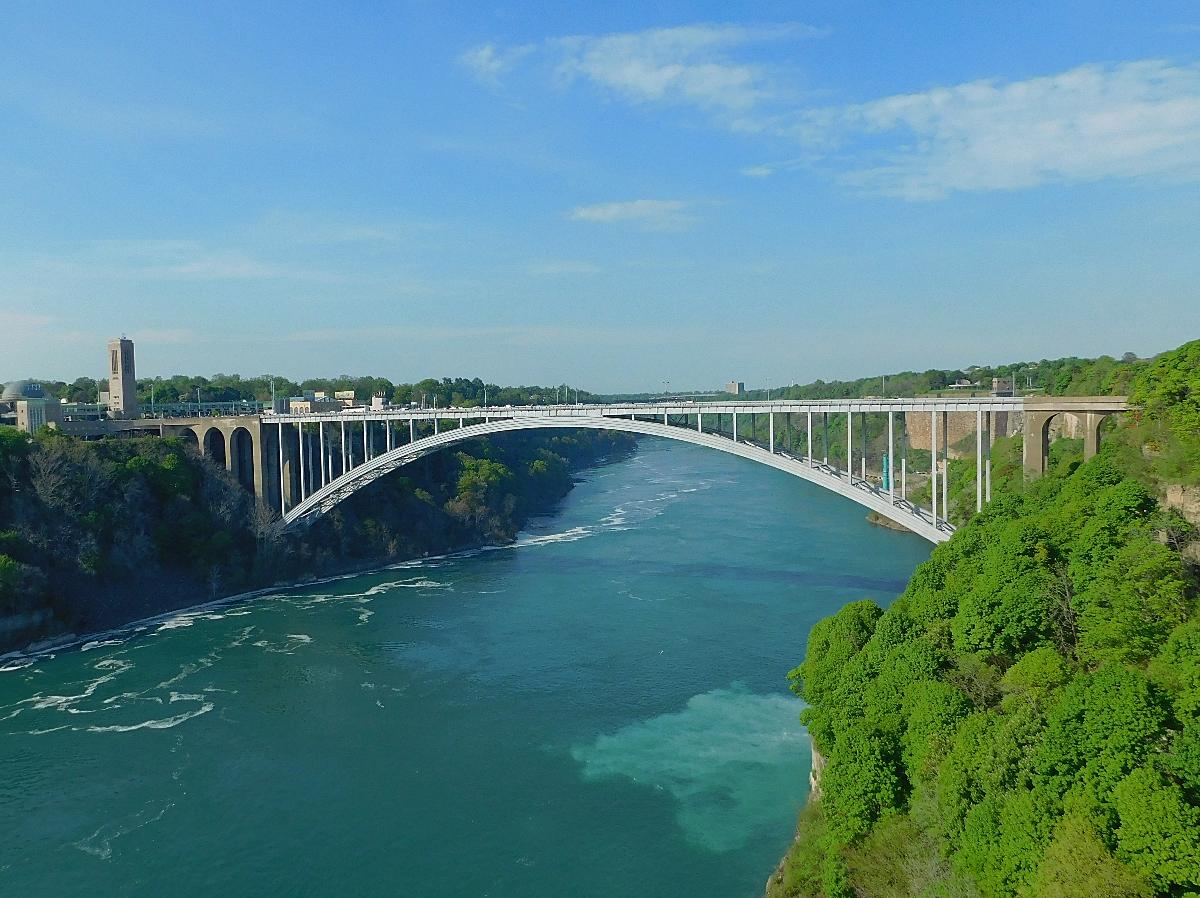 Rainbow International Bridge over the Niagara River 