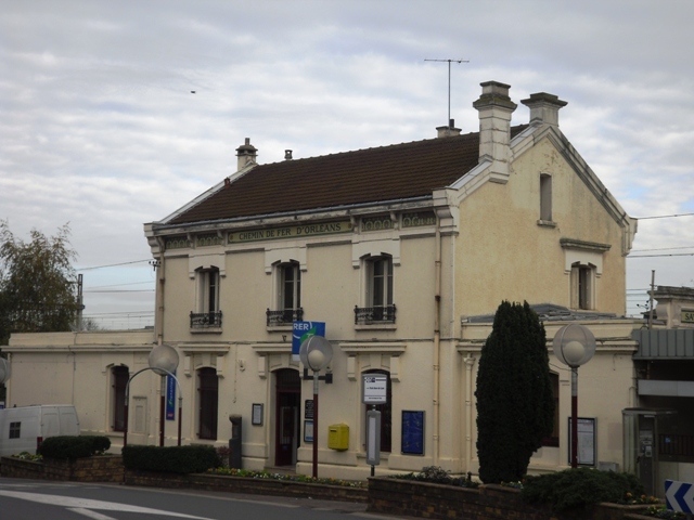 Savigny-sur-Orge Railway Station 