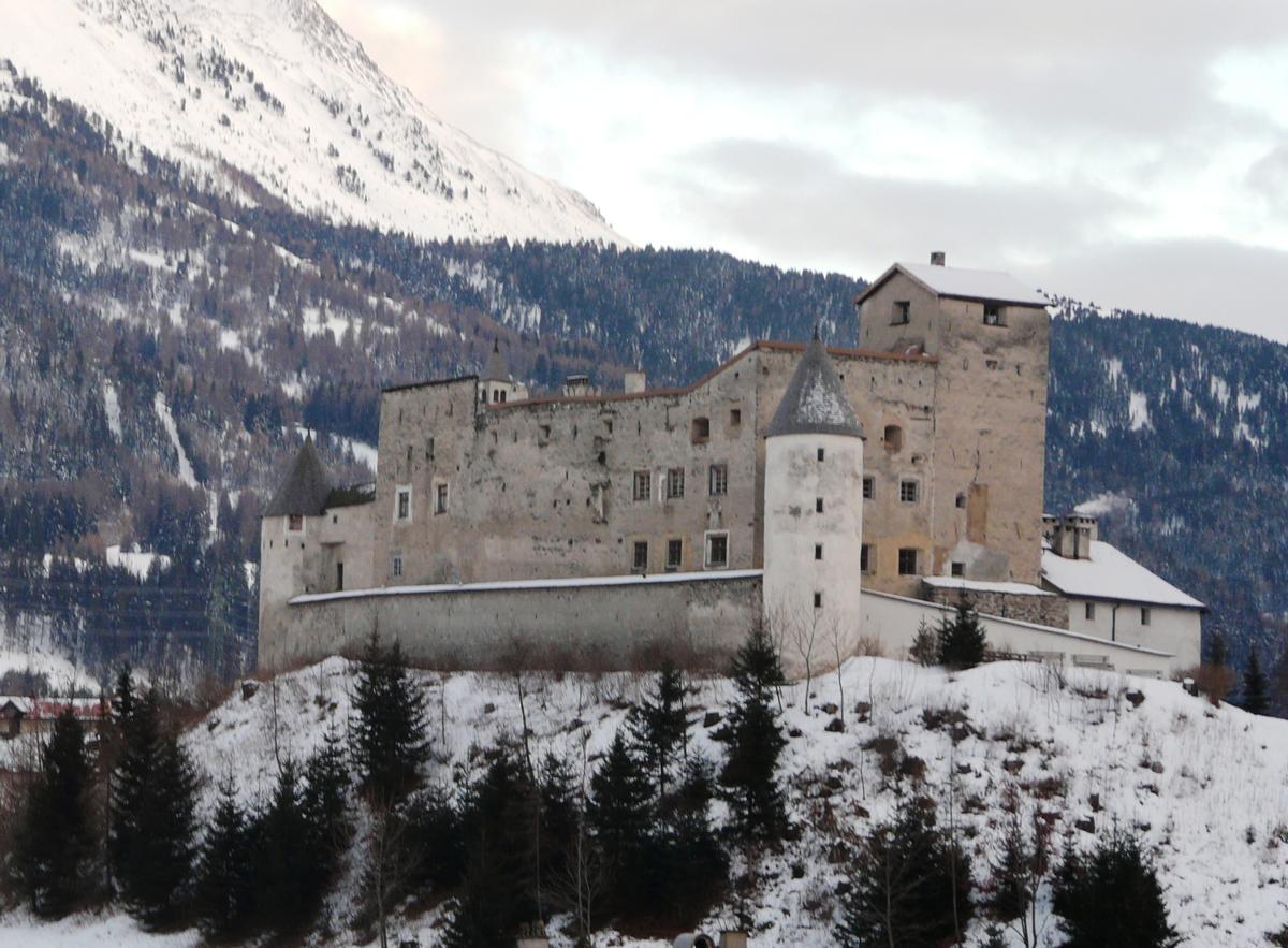 Burg Naudersberg 