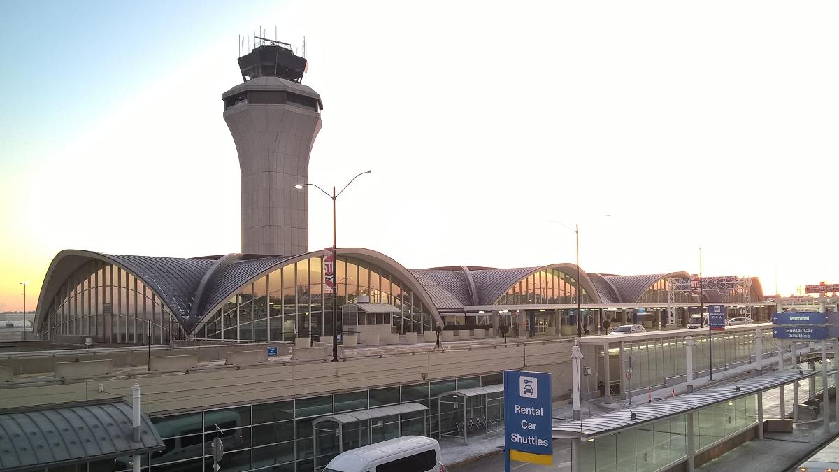 Overview of St. Louis Lambert International Airport T1 from West 