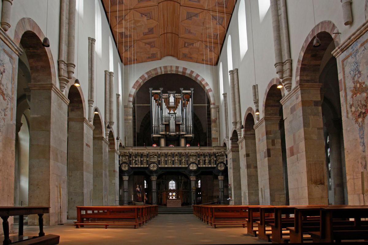 Basilique Sainte-Marie-du-Capitole de Cologne(photographe: Hans Peter Schaefer) Basilique Sainte-Marie-du-Capitole de Cologne (photographe: Hans Peter Schaefer)
