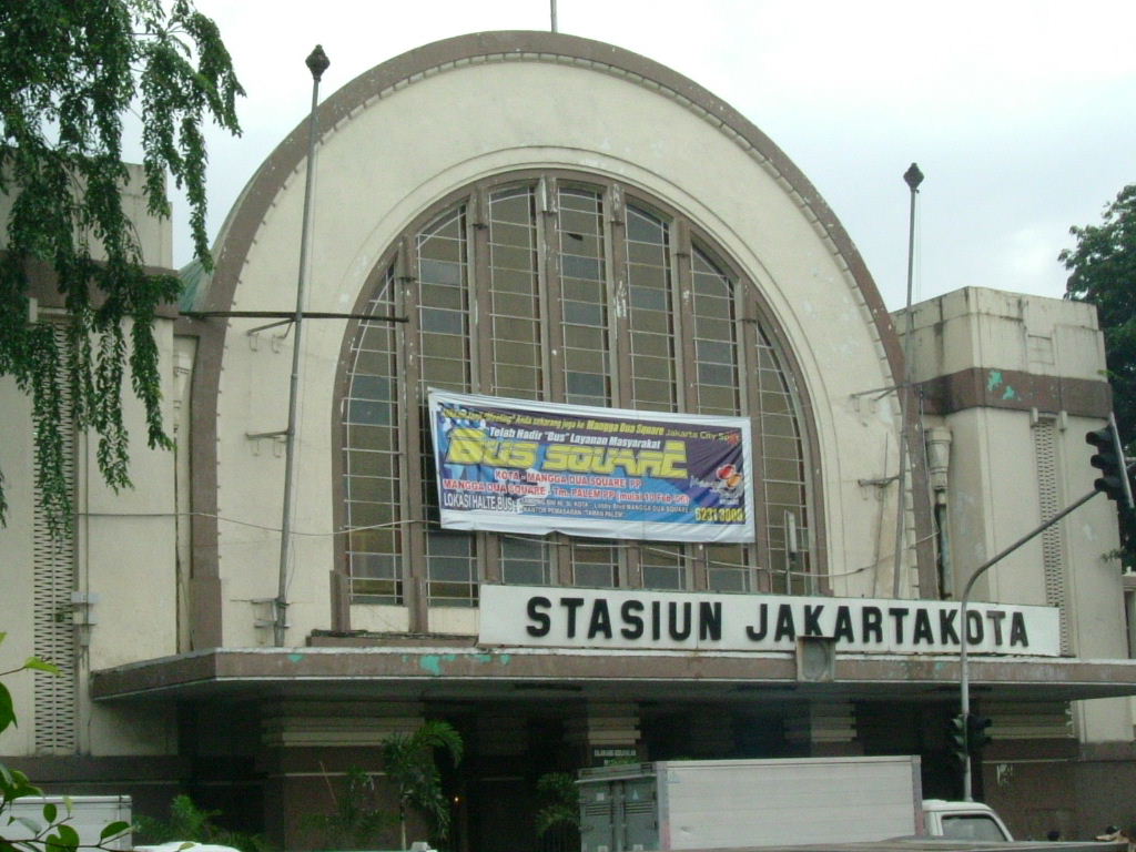Bahnhof Jakarta Kota 
