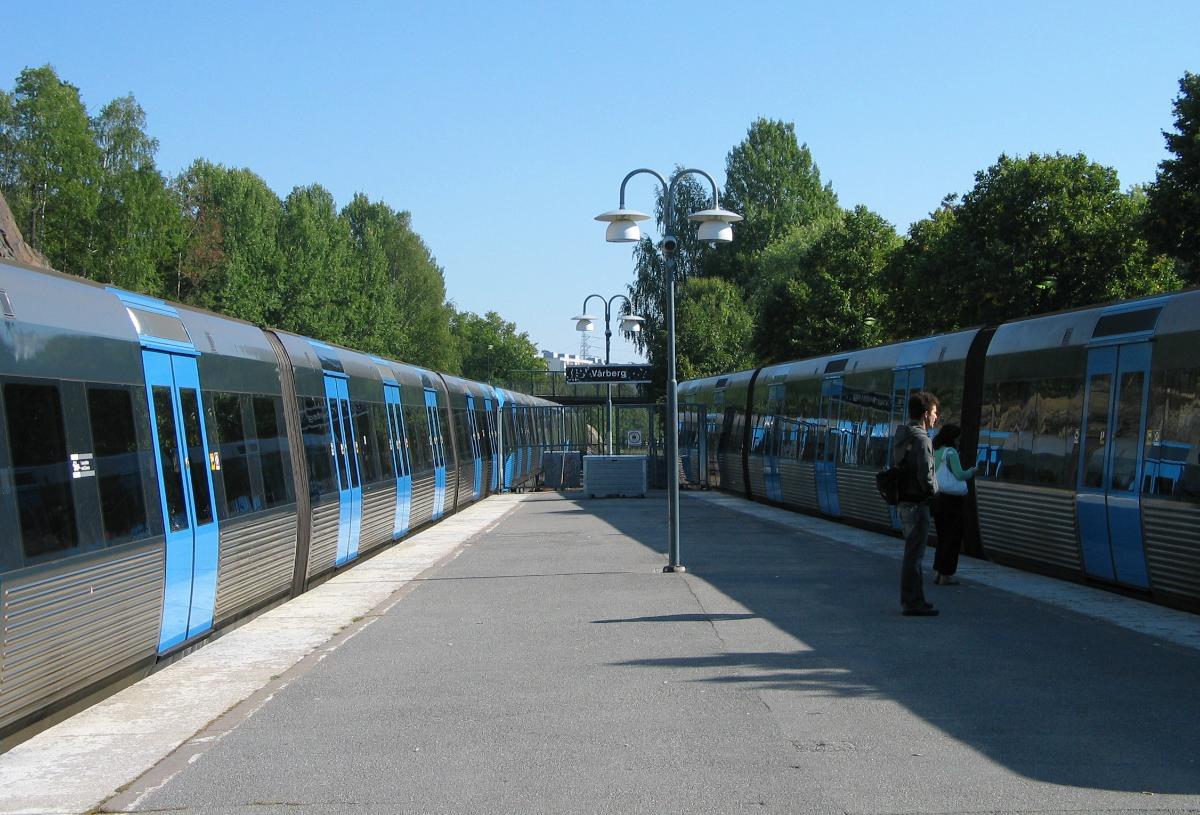 Station de métro Vårberg 