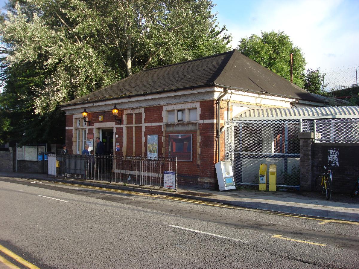 Stonebridge Park Station 