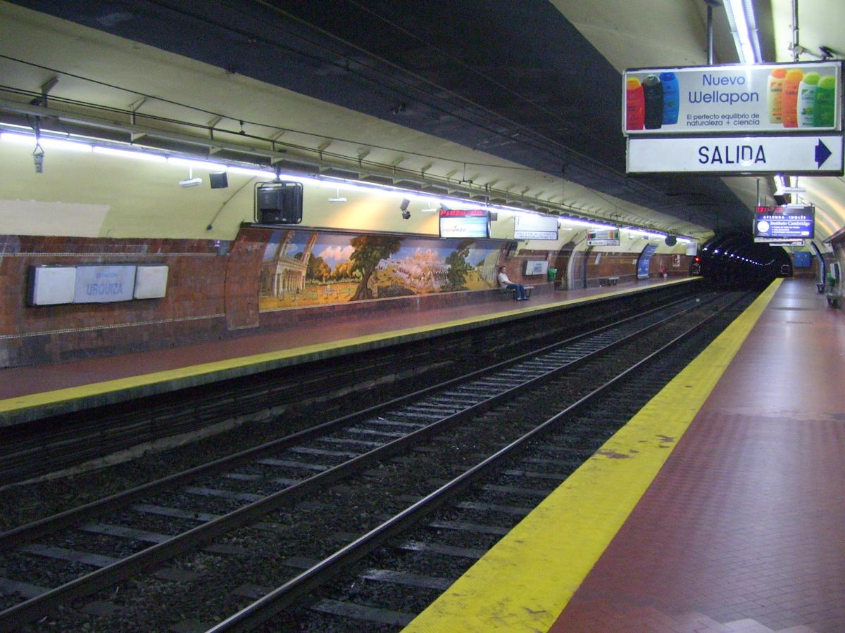 Metrobahnhof General Urquiza 