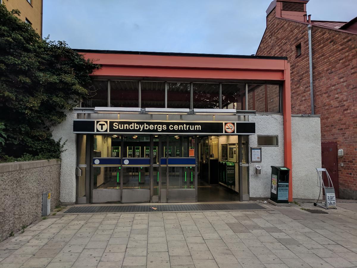 Sundbybergs Centrum Metro Station 