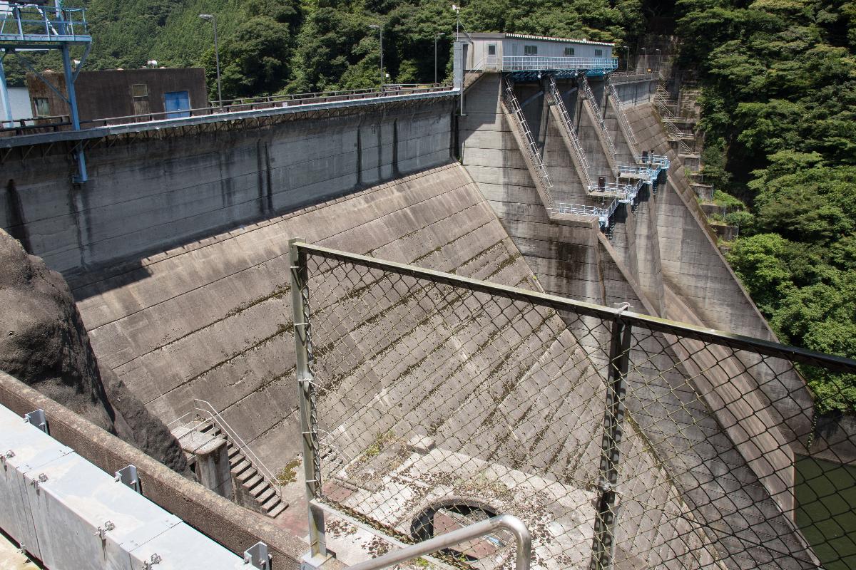 Takashiba Dam 